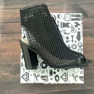 Block heel mesh cage booties